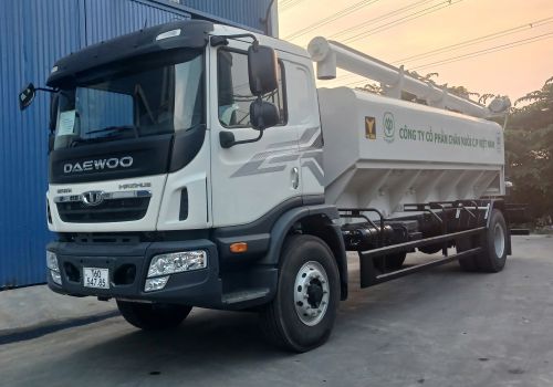 Xe bồn chở cám trục vít DAEWOO 14 khối