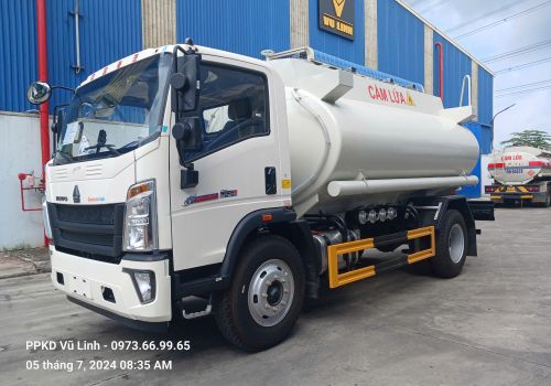 Xe bồn chở xăng dầu HOWO 11 khối