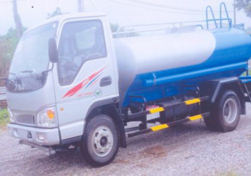 Xe phun nước rửa đường 5 khối JAC HFC1048K