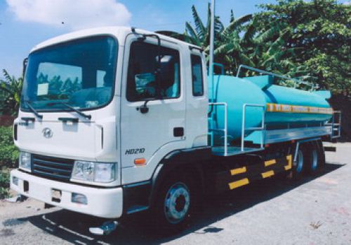 Xe phun nước rửa đường 12 khối HYUNDAI HD210