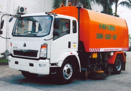 Xe quét đường hút bụi 5 khối howo