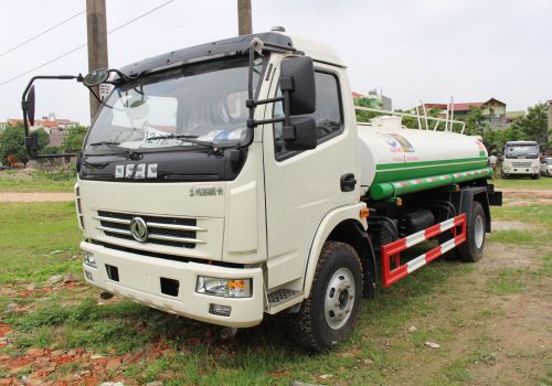 Xe phun nước rửa đường Dongfeng 5m3