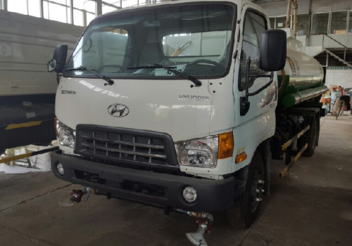 Xe phun nước rửa đường Hyundai HD99 6m3