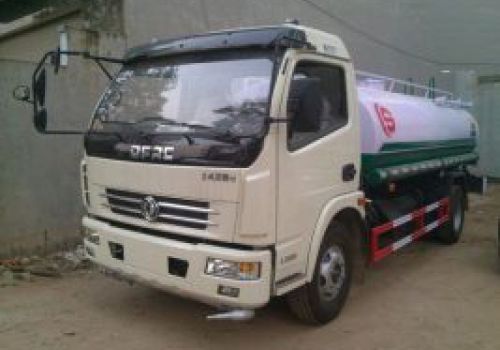 Xe phun nước rửa đường Dongfeng 8m3