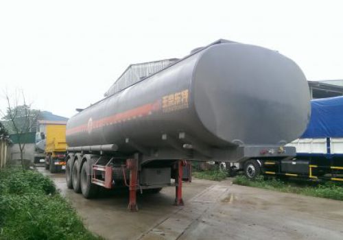 Sơ mi rơ mooc chở hóa chất