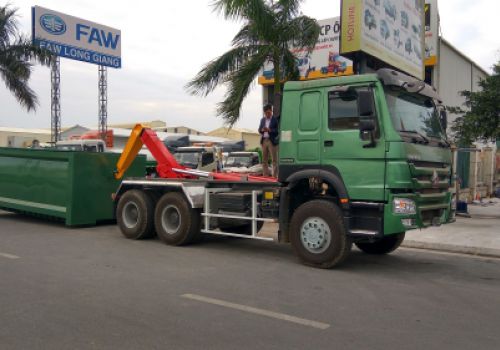 Xe chở rác thùng rời Howo