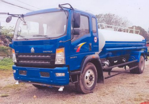 Xe phun nước rửa đường 9 khối Howo