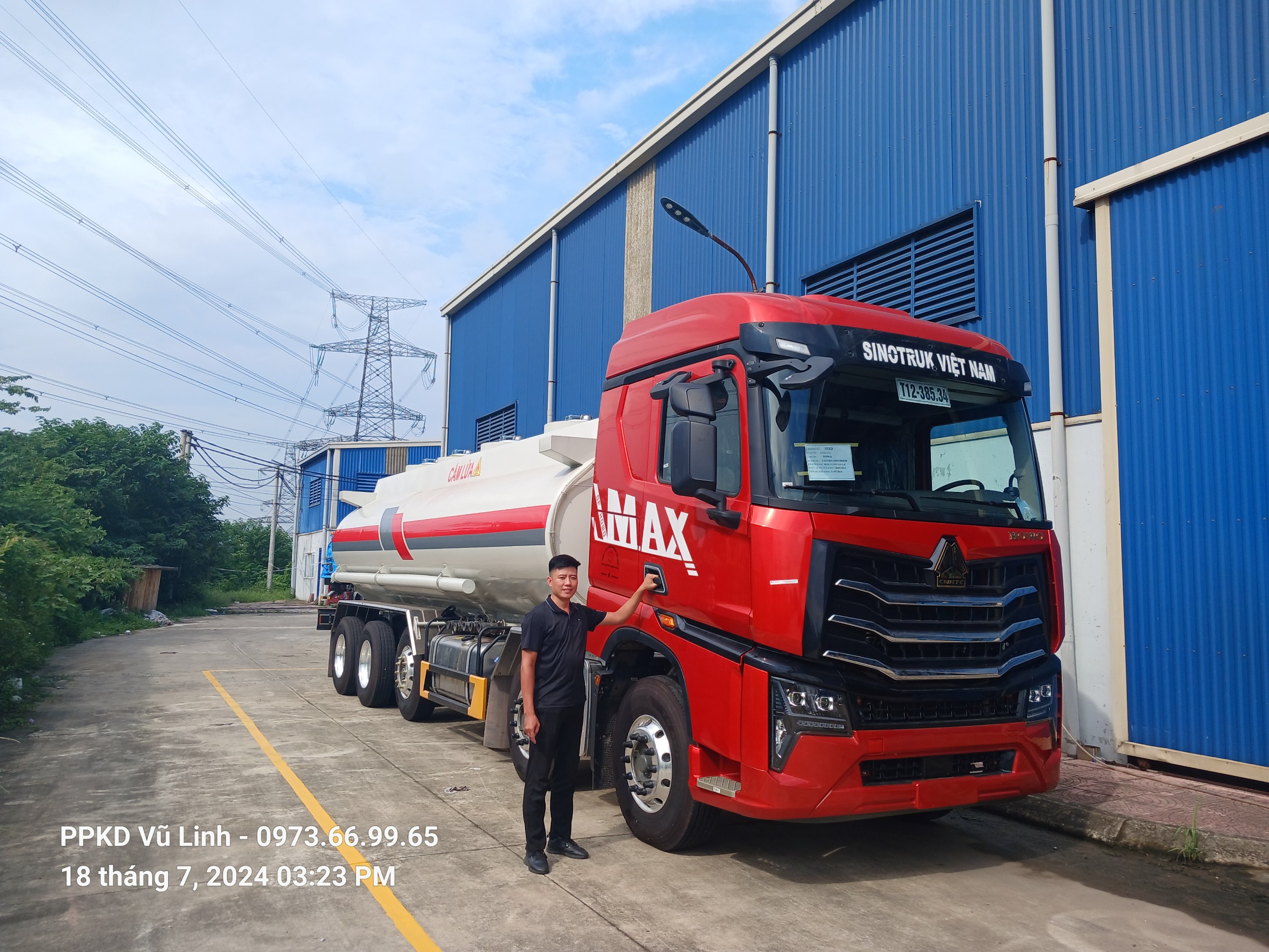 xe-cho-xang-dau-howo-max-22m3-1