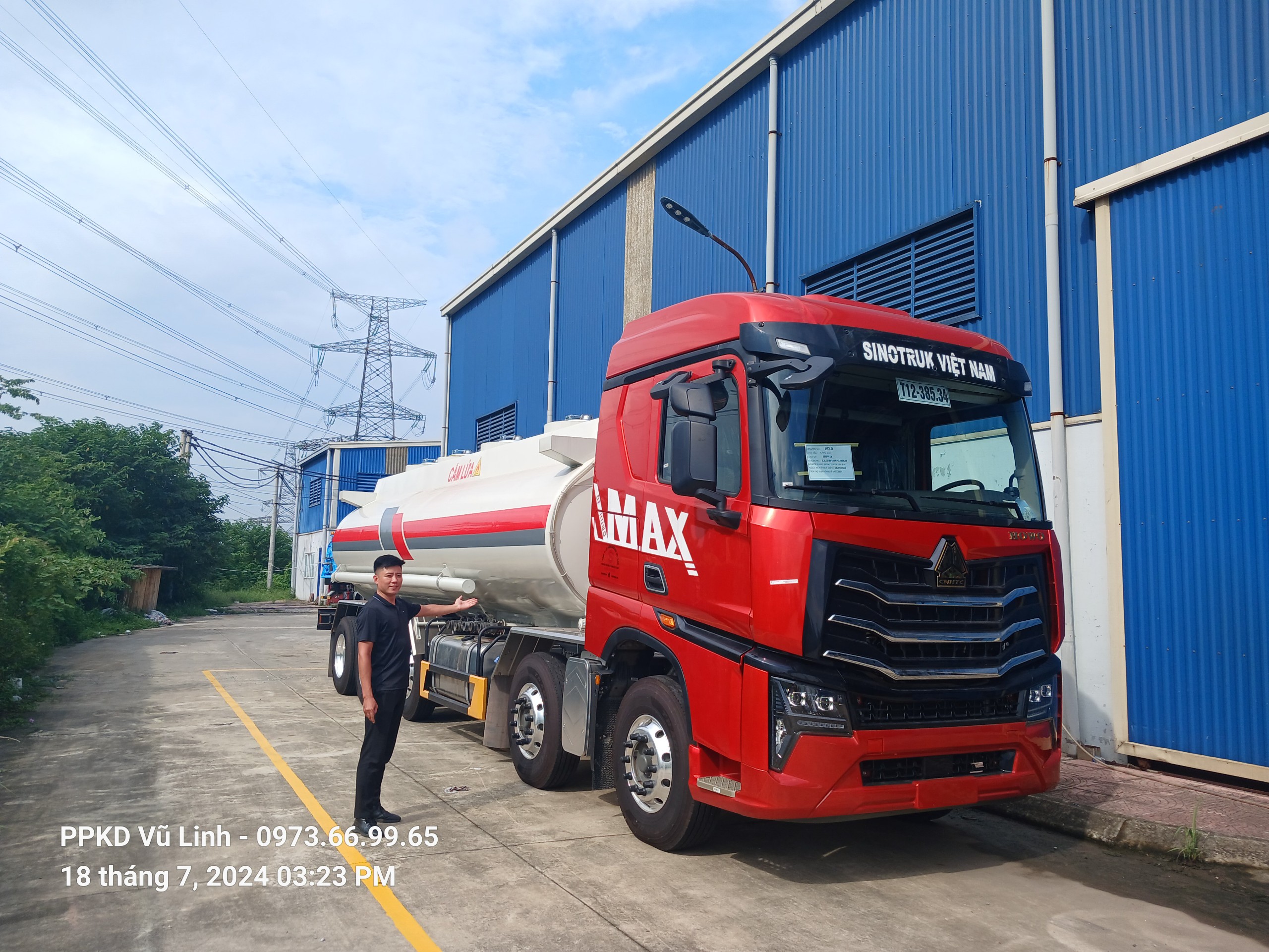 xe-cho-xang-dau-howo-max-22m3-3