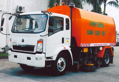 xe quét đường hút bụi 5 khối howo 3 xe quét đường hút bụi 5 khối howo