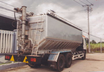 xe chở thức ăn chăn nuôi 25 khối Hino FM 3 xe chở thức ăn chăn nuôi 25 khối Hino FM 4