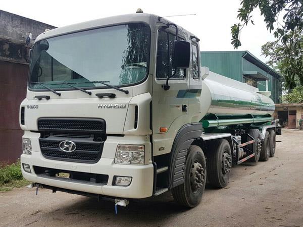 XE PHUN NƯỚC RỬA ĐƯỜNG HUYNDAI hd320 20m3 3 xe phun nước rửa đường huyndai hd320
