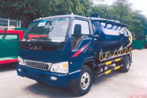 xe hút bùn, hút chất thải 5 khối Jac