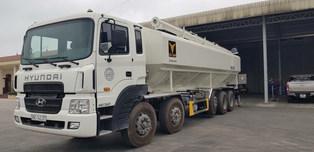Xe chở cám Hyundai HD360 32m3 4 Xe chở cám Hyundai HD360 32m3 5