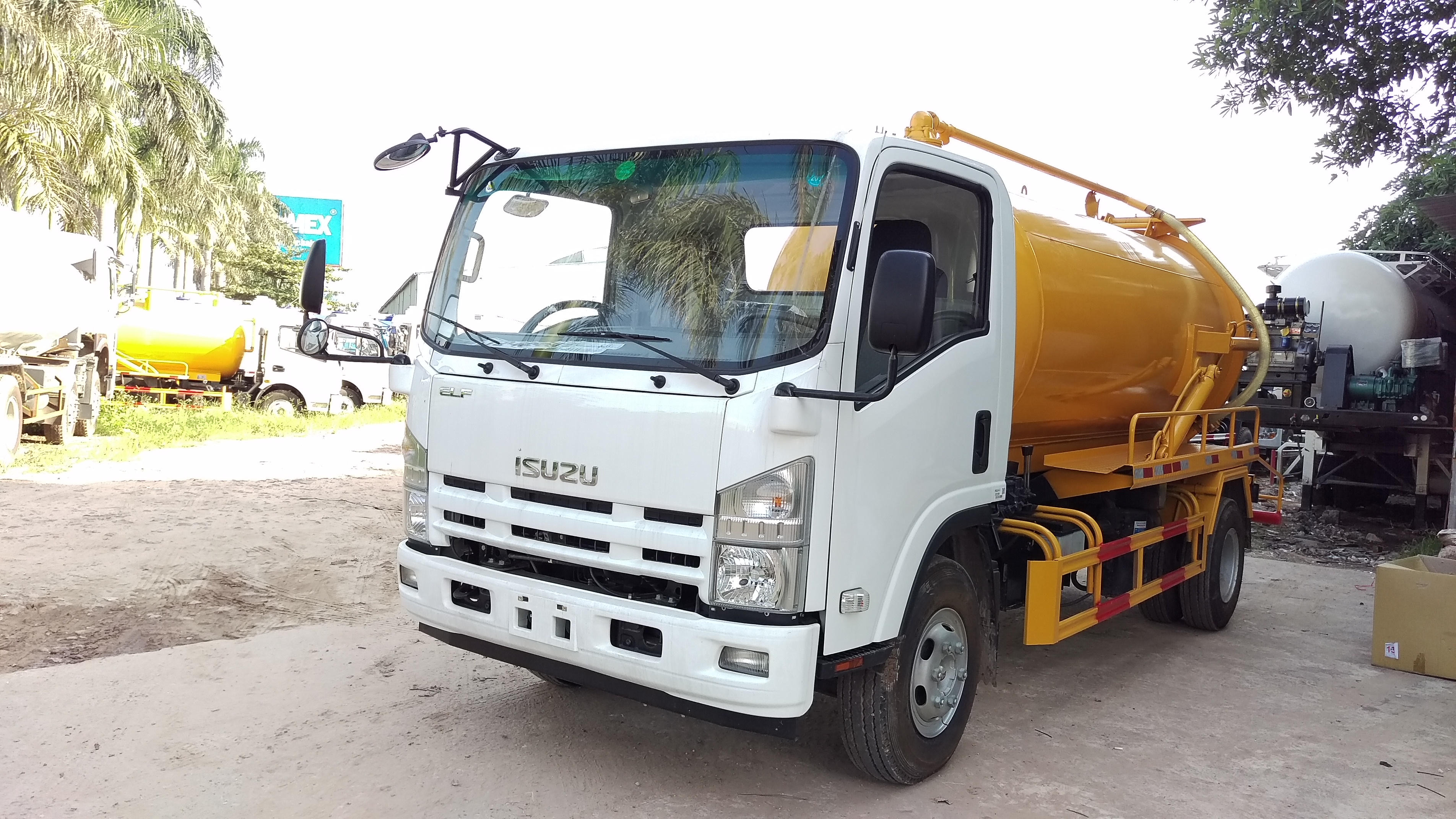 Xe hút bùn, hút chất thải Isuzu 7m3